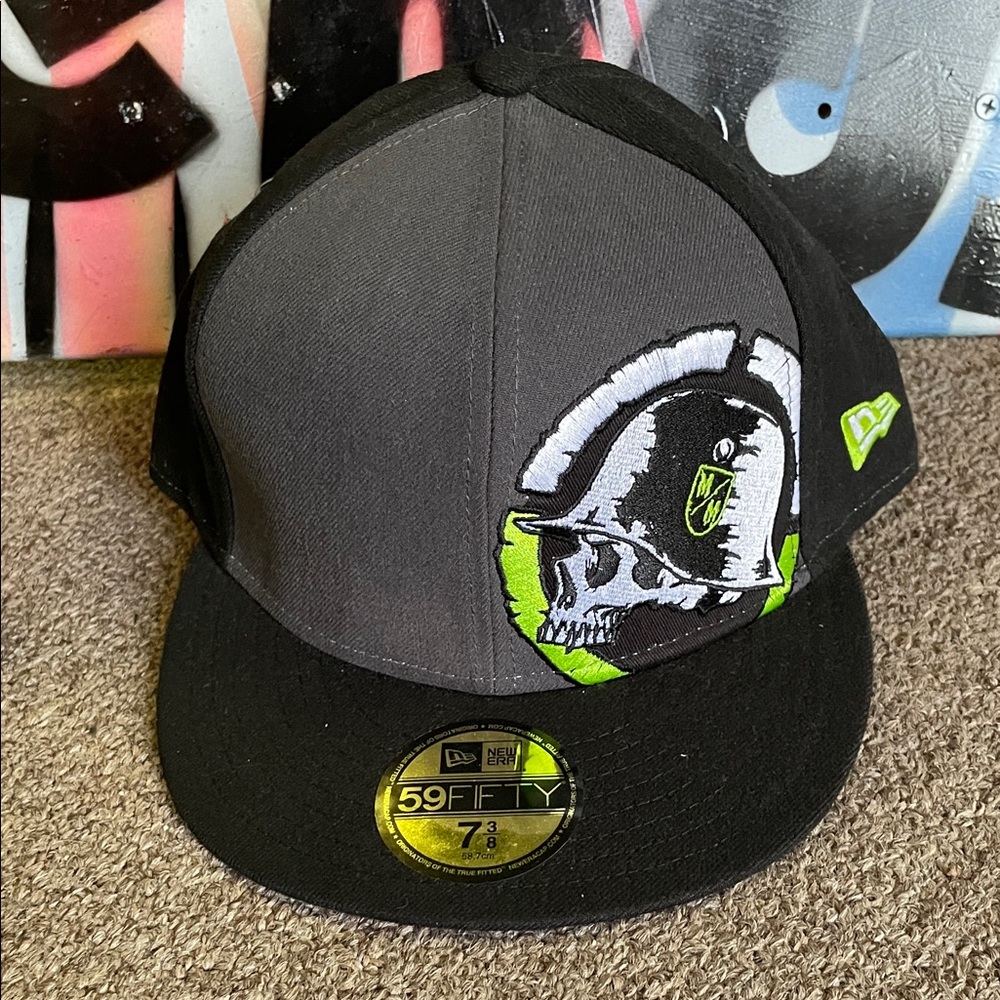 New Era Metal Mulisha Black and Gray Cap with Skull Graphic